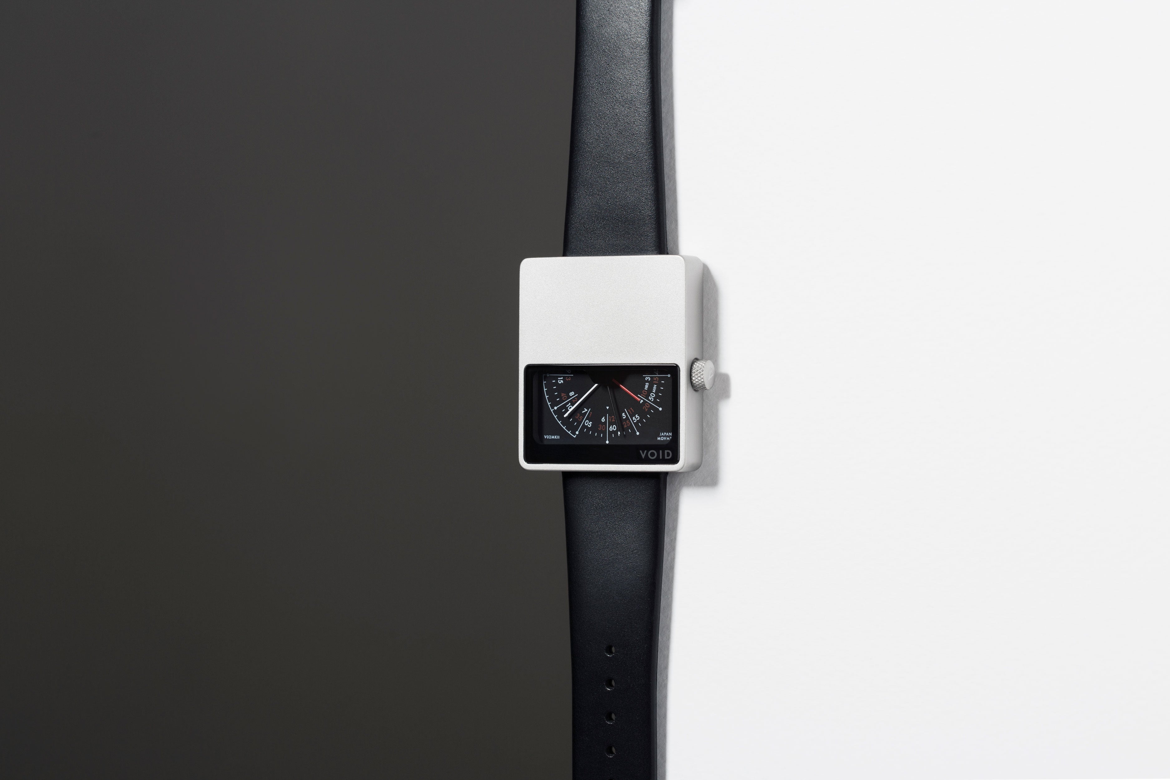 The Clever, Not Smart V02MKII – VOID Watches (operated by Hans